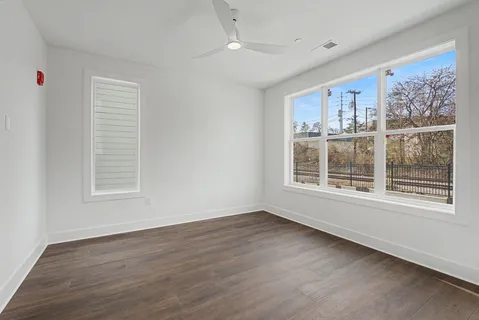 $389,900 | 505 Community Court, Unit 202, Nashville, TN 37209