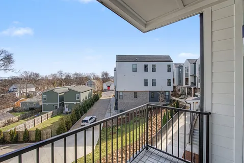 $368,900 | 505 Community Court, Unit 202, Nashville, TN 37209