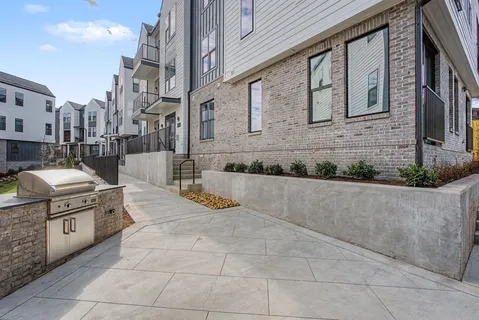 $368,900 | 505 Community Court, Unit 202, Nashville, TN 37209