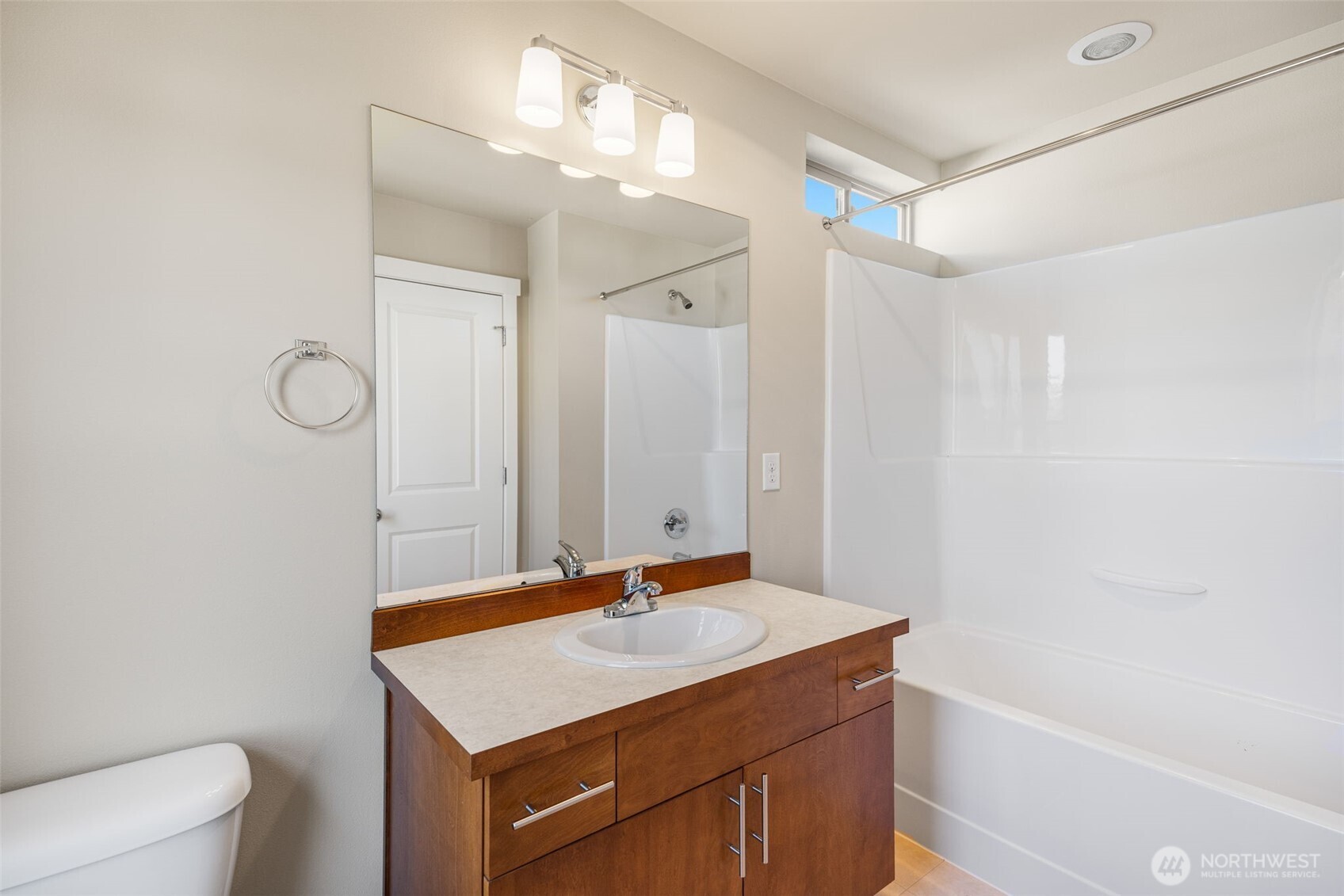 315 Chelan Avenue Northeast Renton, WA 98059 - Photo 29 of 33