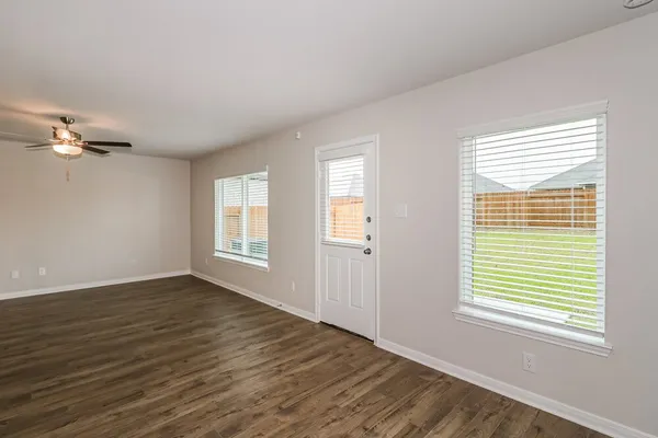 $1,940 | 409 San Miguel Creek Drive, Katy, TX 77493