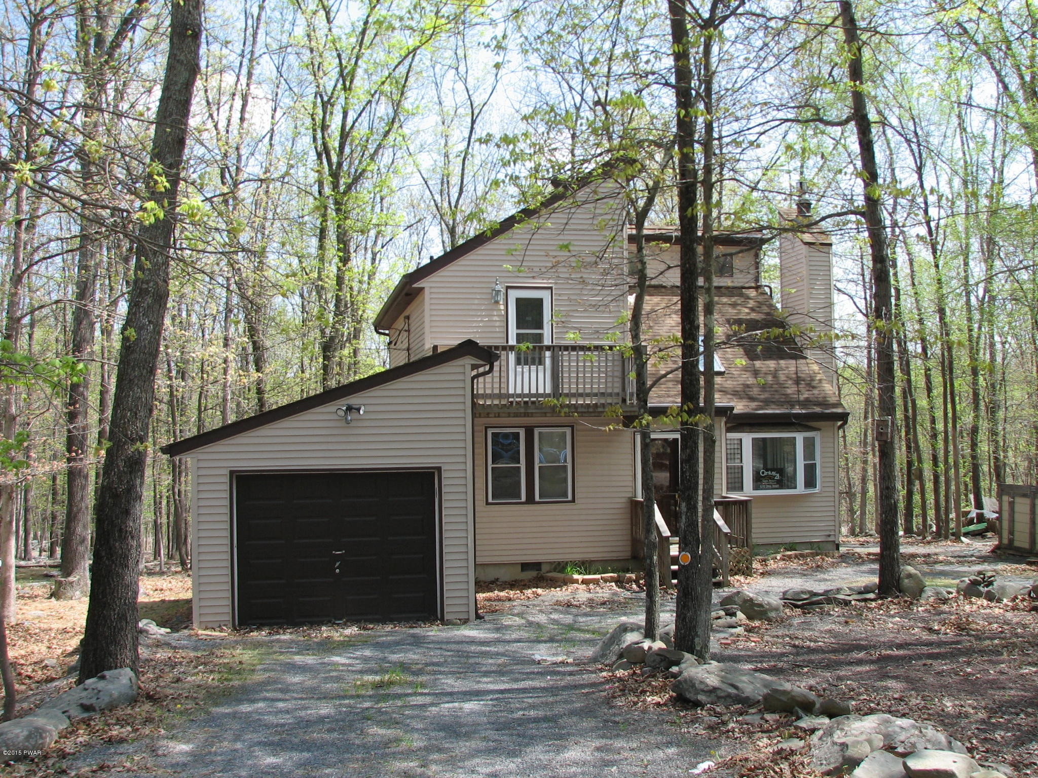 146 Rim Road East Stroudsburg, PA 18302 - Photo 2 of 16 Gallery Image 2