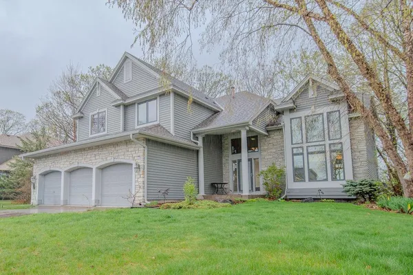 $754,800 | 13856 Essex Trail, Apple Valley, MN 55124