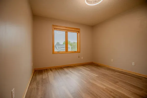 $754,800 | 13856 Essex Trail, Apple Valley, MN 55124