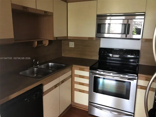 $2,500 | 8850 Southwest 123rd Court, Unit H410, Miami, FL 33186