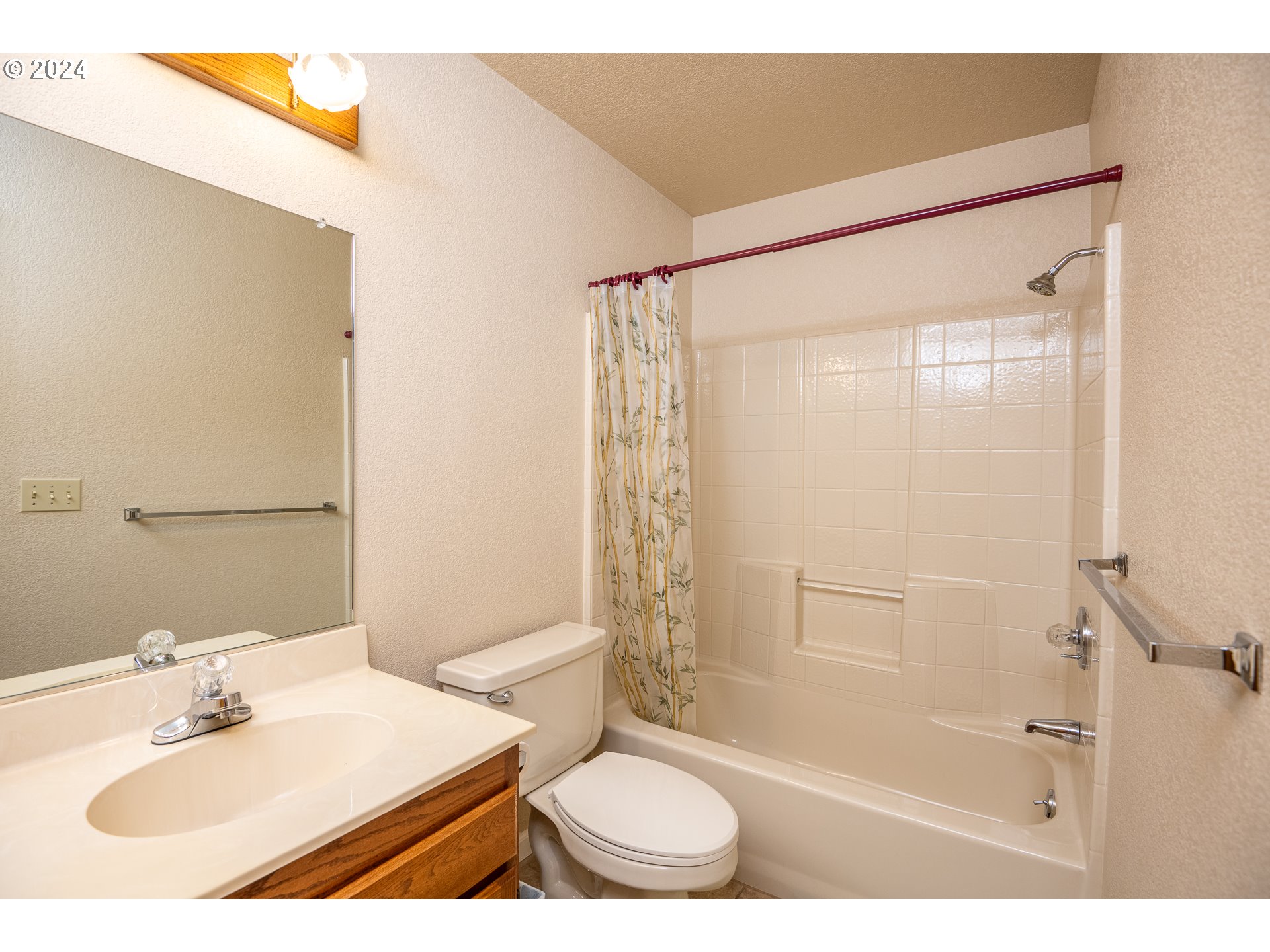 6600 Tunnel Loop Road Grants Pass, OR 97526 - Photo 29 of 43 a bathroom with a sink and a mirror