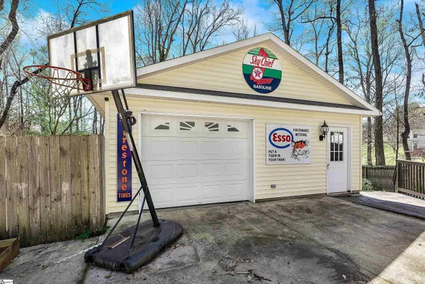 $324,000 | 126 Coachman Drive, Anderson, SC 29625