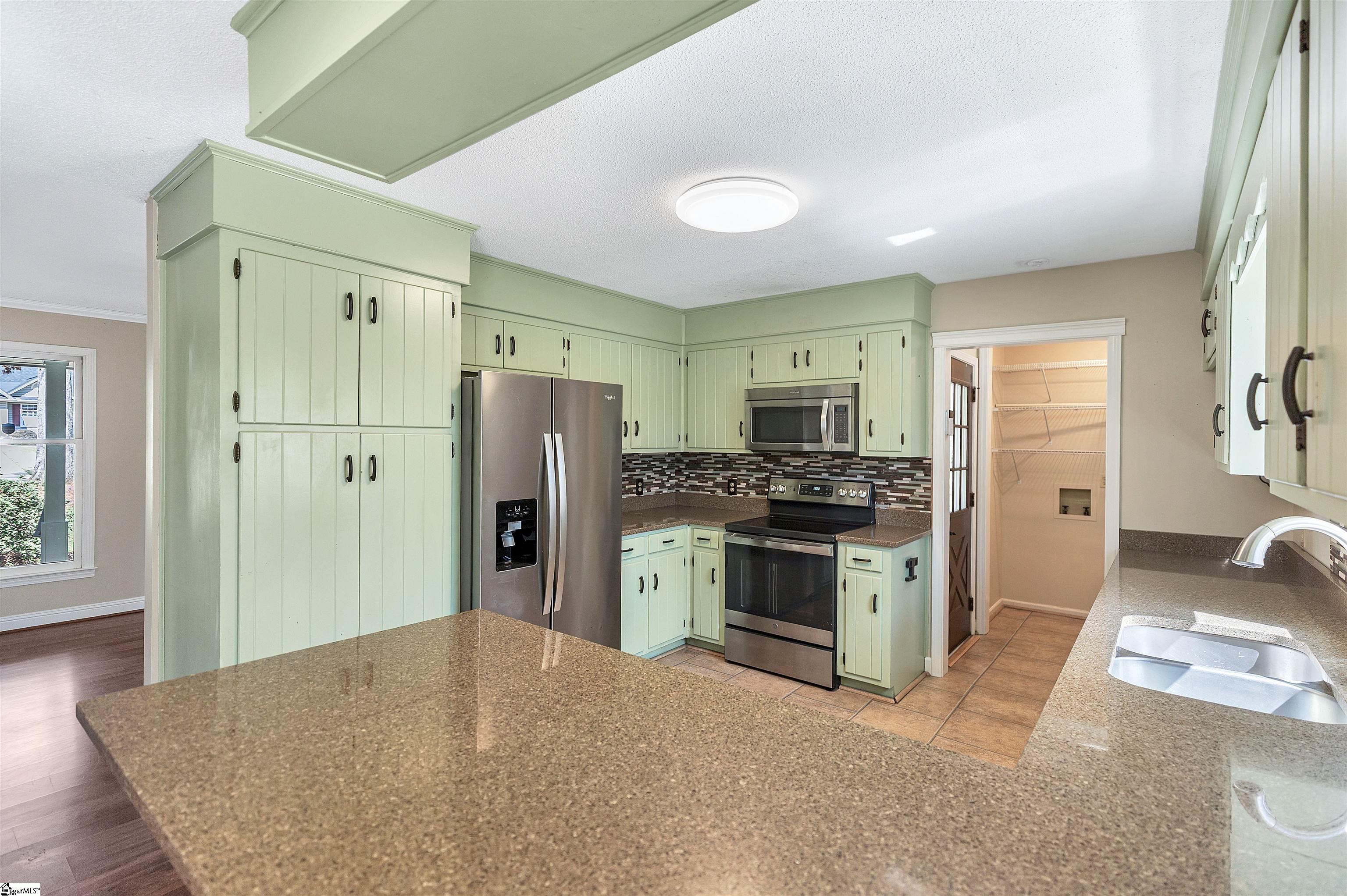 126 Coachman Drive Anderson, SC 29625 - Photo 8 of 26