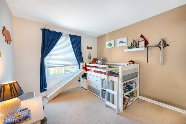 $350,000 | 2390 Wexford Lane, Lake In The Hills, IL 60156