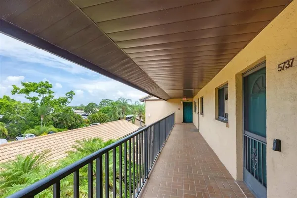 $5,250 | 5737 Ashton Way, Unit 5737, Sarasota, FL 34231
