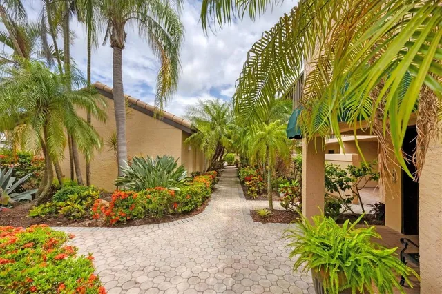 $5,250 | 5737 Ashton Way, Unit 5737, Sarasota, FL 34231