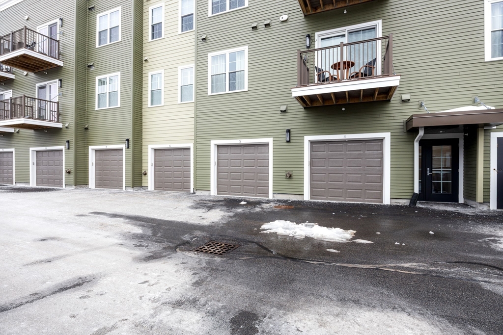 1 Mariner's Way, Unit 204 Plymouth, MA 02360 - Photo 25 of 36 a view of a house with a patio