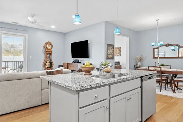 $580,000 | 1 Mariner's Way, Unit 204, Plymouth, MA 02360