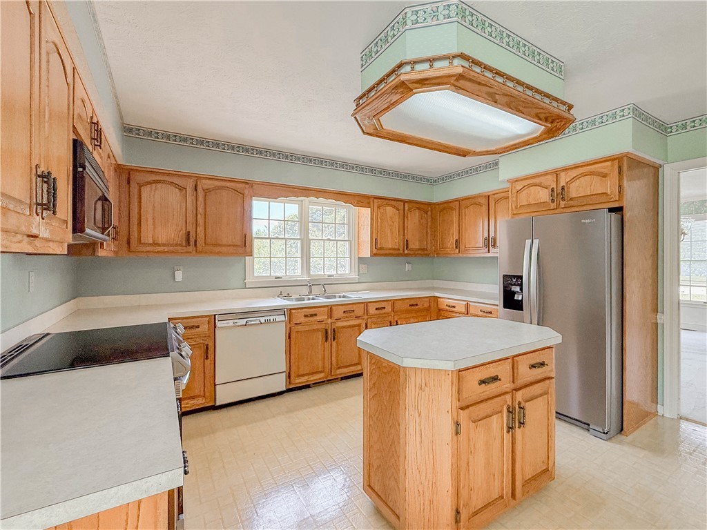 255 Starritt Lane Walhalla, SC 29691 - Photo 11 of 39