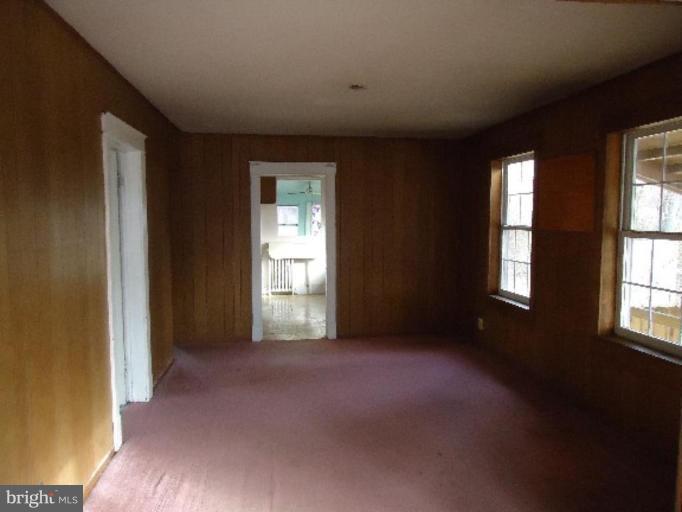 417 Hill Road Hyattsville, MD 20785 - Photo 6 of 6 Living Room