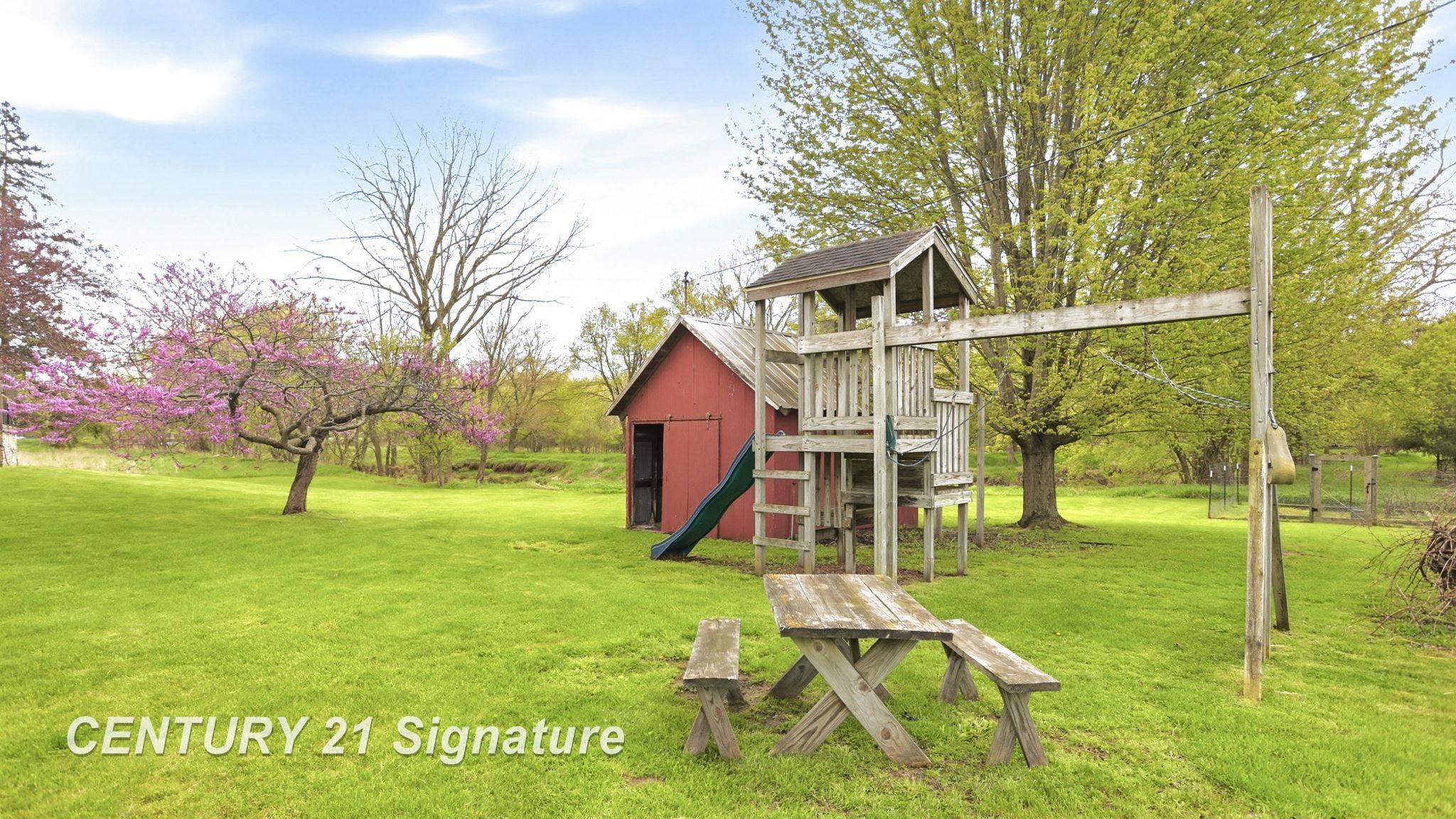 4815 North Hemlock Road Hemlock, MI 48626 - Photo 61 of 82