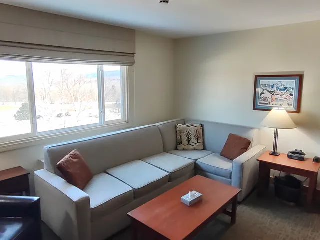 $139,000 | 228 East Mountain Road, Unit L GRAND HOTEL 169/171 I (PASCUZZI), Killington, VT 05751