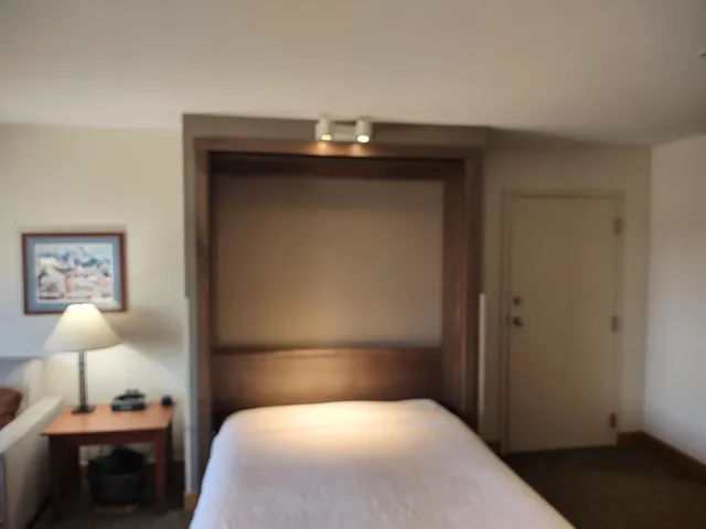 $139,000 | 228 East Mountain Road, Unit L GRAND HOTEL 169/171 I (PASCUZZI), Killington, VT 05751