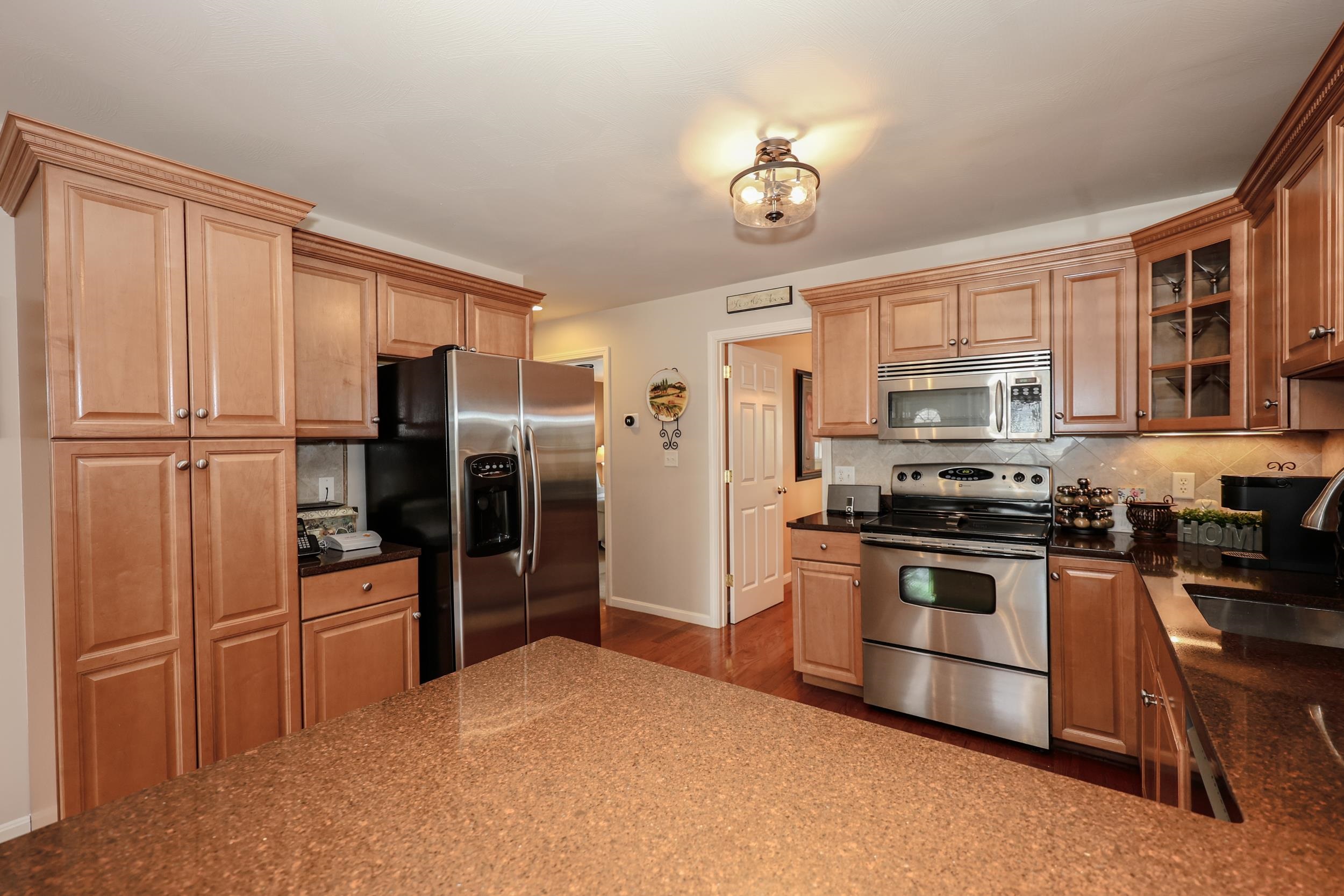 34 Brookview Road Windham, NH 03087 - Photo 12 of 40