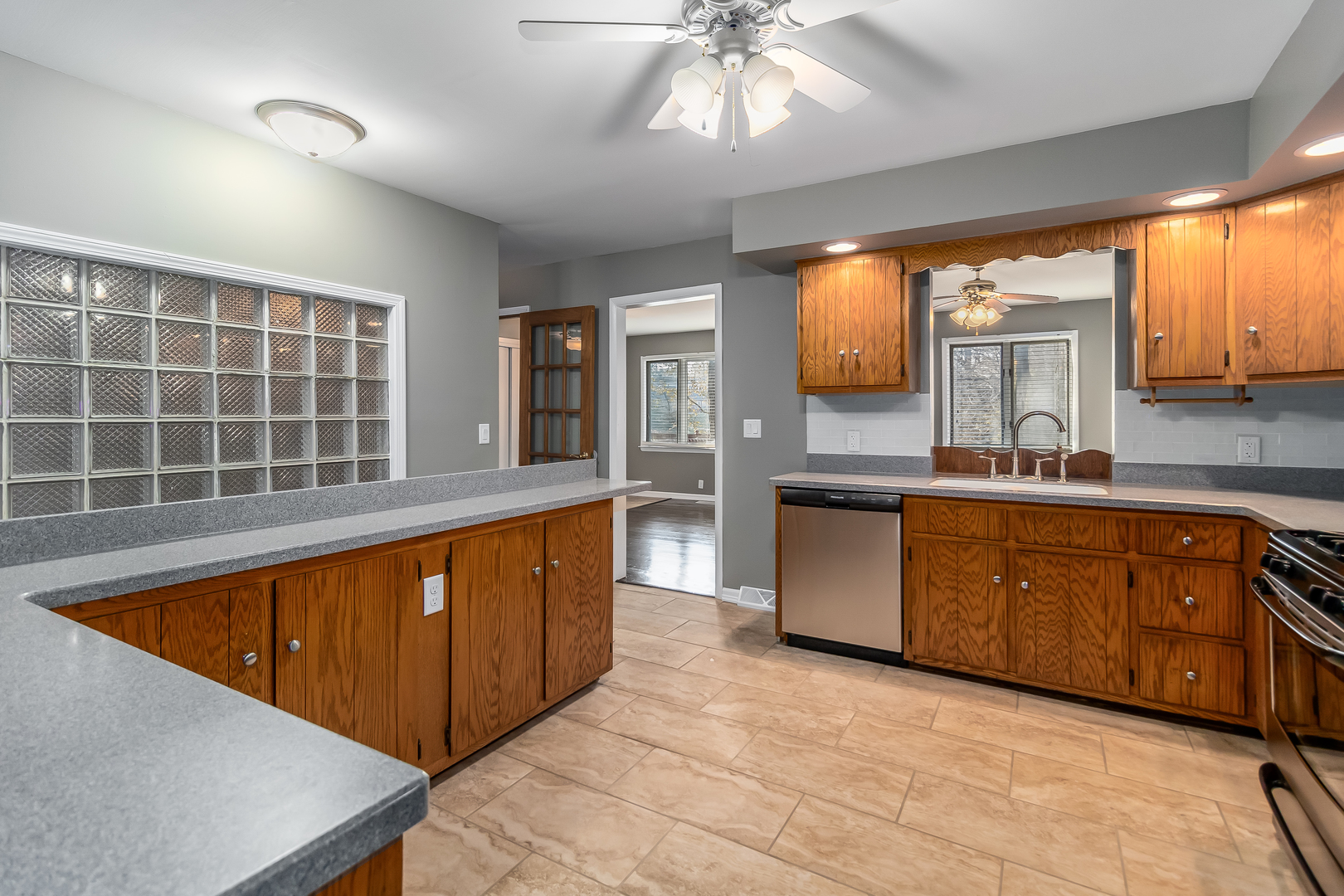 1401 Middletree Road Joliet, IL 60433 - Photo 12 of 27