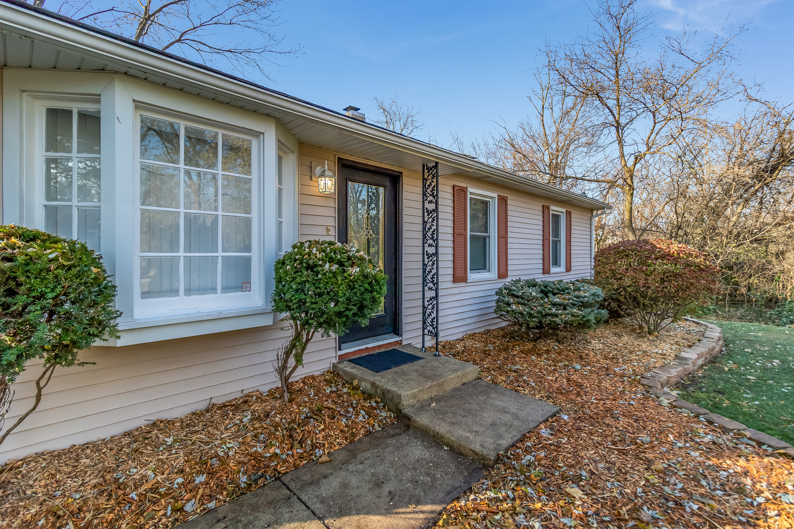 1401 Middletree Road Joliet, IL 60433 - Photo 3 of 27