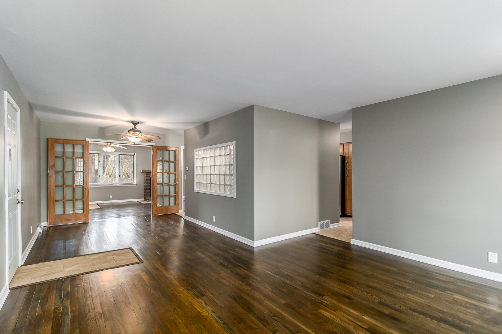 1401 Middletree Road Joliet, IL 60433 - Photo 6 of 27