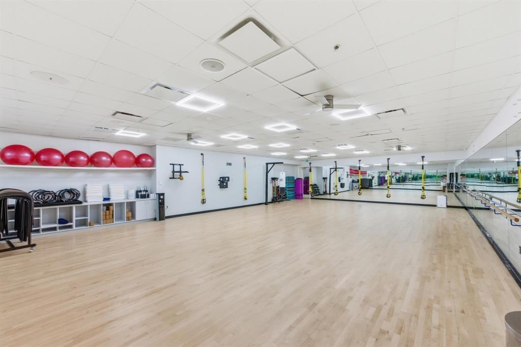 2492 Northwest 66th Drive Boca Raton, FL 33496 - Photo 57 of 76 Fitness Studio