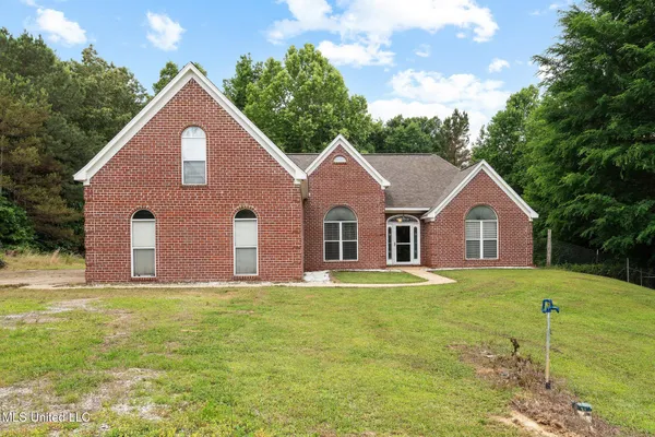 $324,900 | 639 Plantation Way, Byhalia, MS 38611