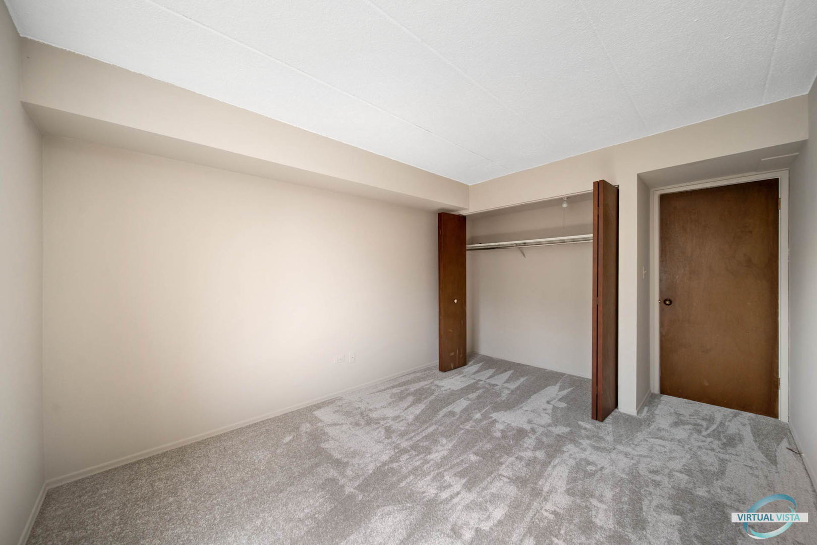 100 West Butterfield Road, Unit 210 Elmhurst, IL 60126 - Photo 16 of 27 a view of an empty room
