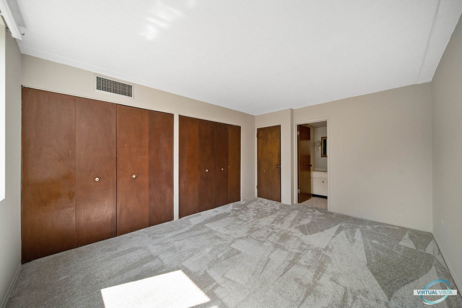 100 West Butterfield Road, Unit 210 Elmhurst, IL 60126 - Photo 18 of 27 a view of an empty room