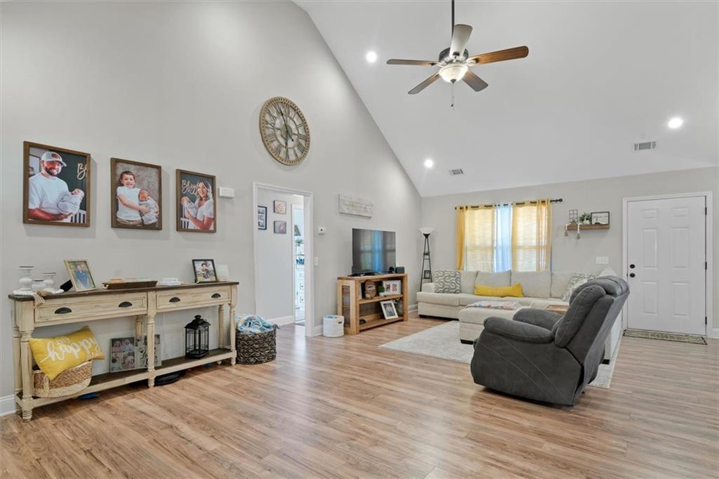 413 Beamer Road Calhoun, GA 30701 - Photo 8 of 57