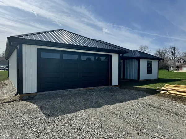 $298,000 | 404 College Street, Bainbridge, IN 46105