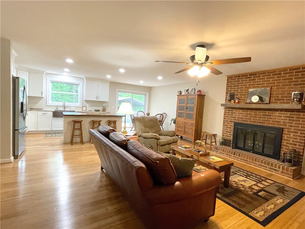 117 Holly Ridge Drive Walhalla, SC 29691 - Photo 8 of 49 Gallery Image 8