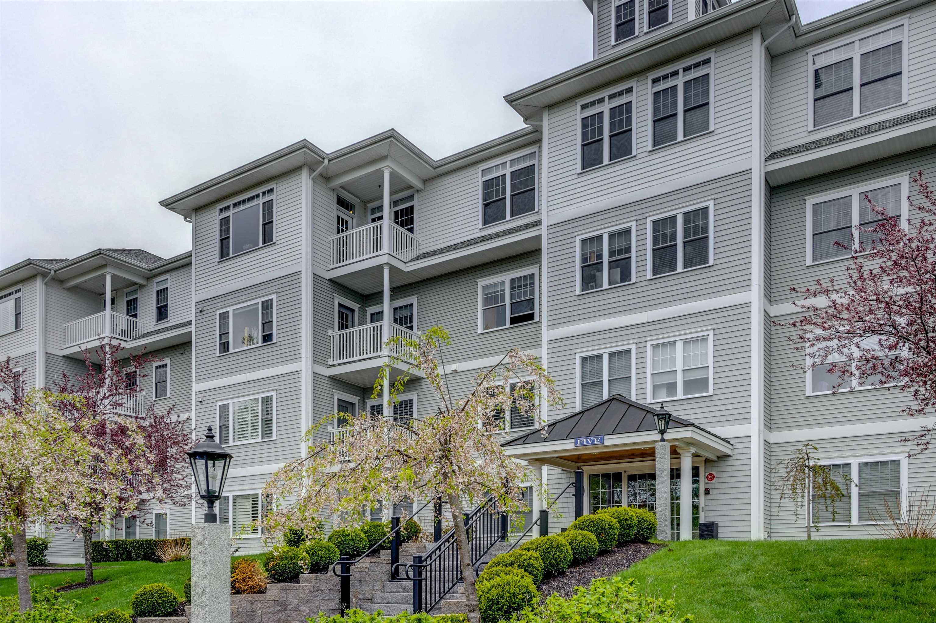 5 Sterling Hill Lane, Unit 514 Exeter, NH 03833 - Photo 2 of 57