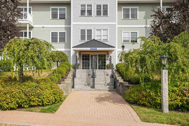 $495,000 | 5 Sterling Hill Lane, Unit 514, Exeter, NH 03833