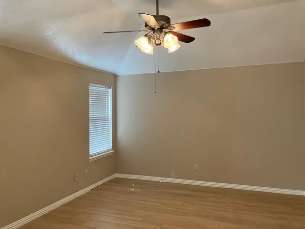 $2,100 | 2116 Sol Drive, Little Elm, TX 75068