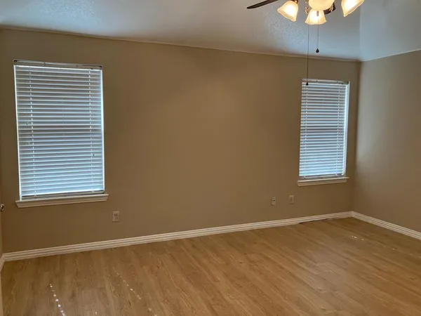 $2,100 | 2116 Sol Drive, Little Elm, TX 75068