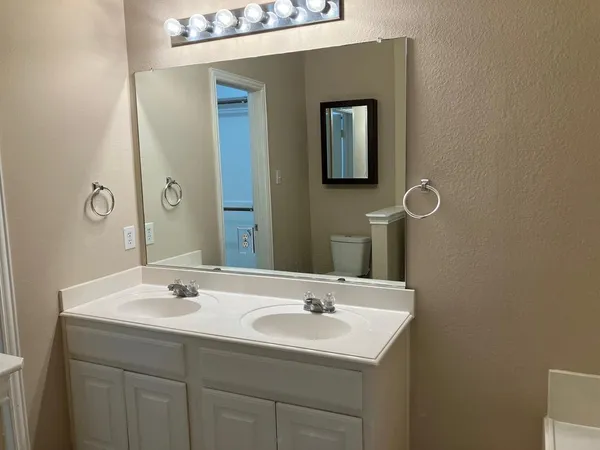 $2,100 | 2116 Sol Drive, Little Elm, TX 75068