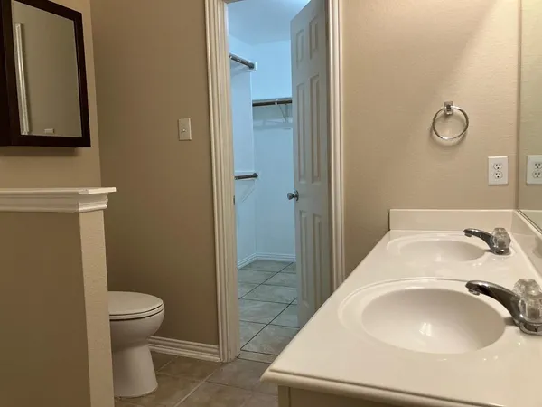 $2,100 | 2116 Sol Drive, Little Elm, TX 75068
