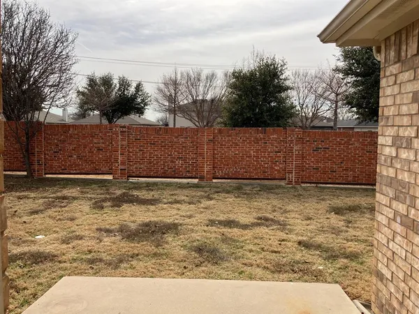 $2,100 | 2116 Sol Drive, Little Elm, TX 75068