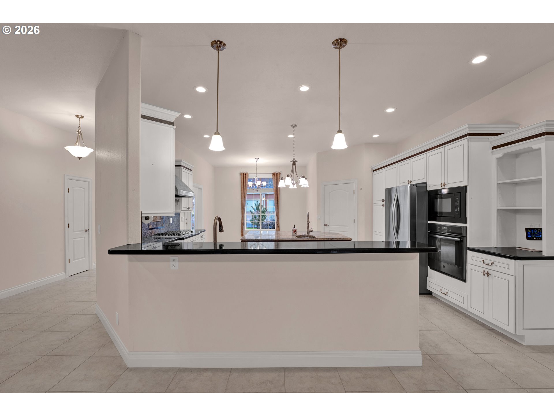 334 Augusta Court Winchester, OR 97495 - Photo 15 of 47