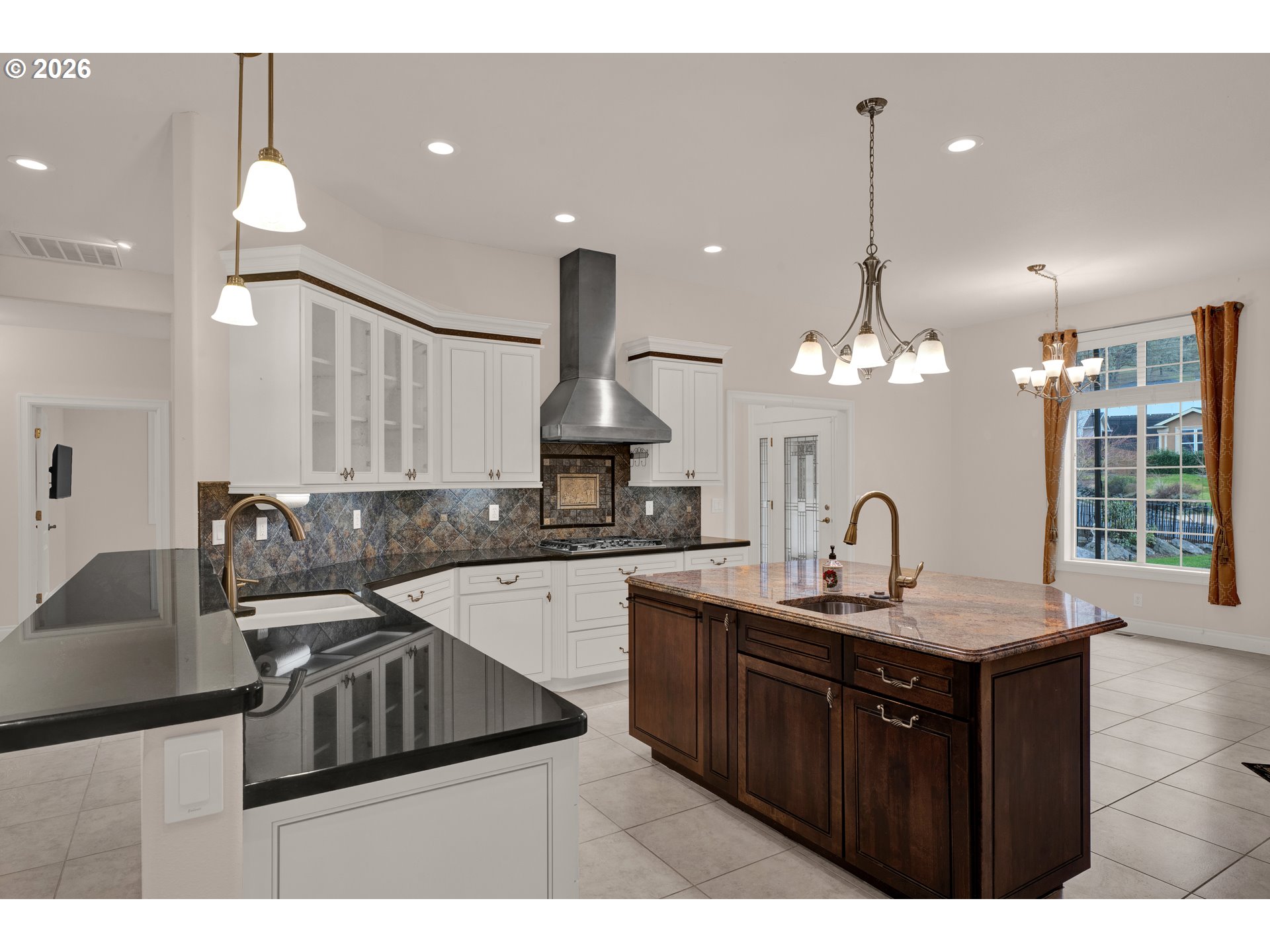 334 Augusta Court Winchester, OR 97495 - Photo 16 of 47