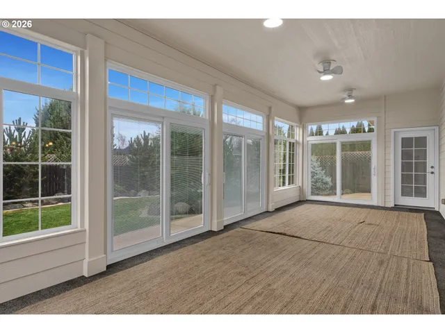 $749,000 | 334 Augusta Court, Winchester, OR 97495