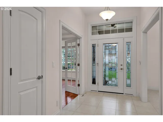 $749,000 | 334 Augusta Court, Winchester, OR 97495