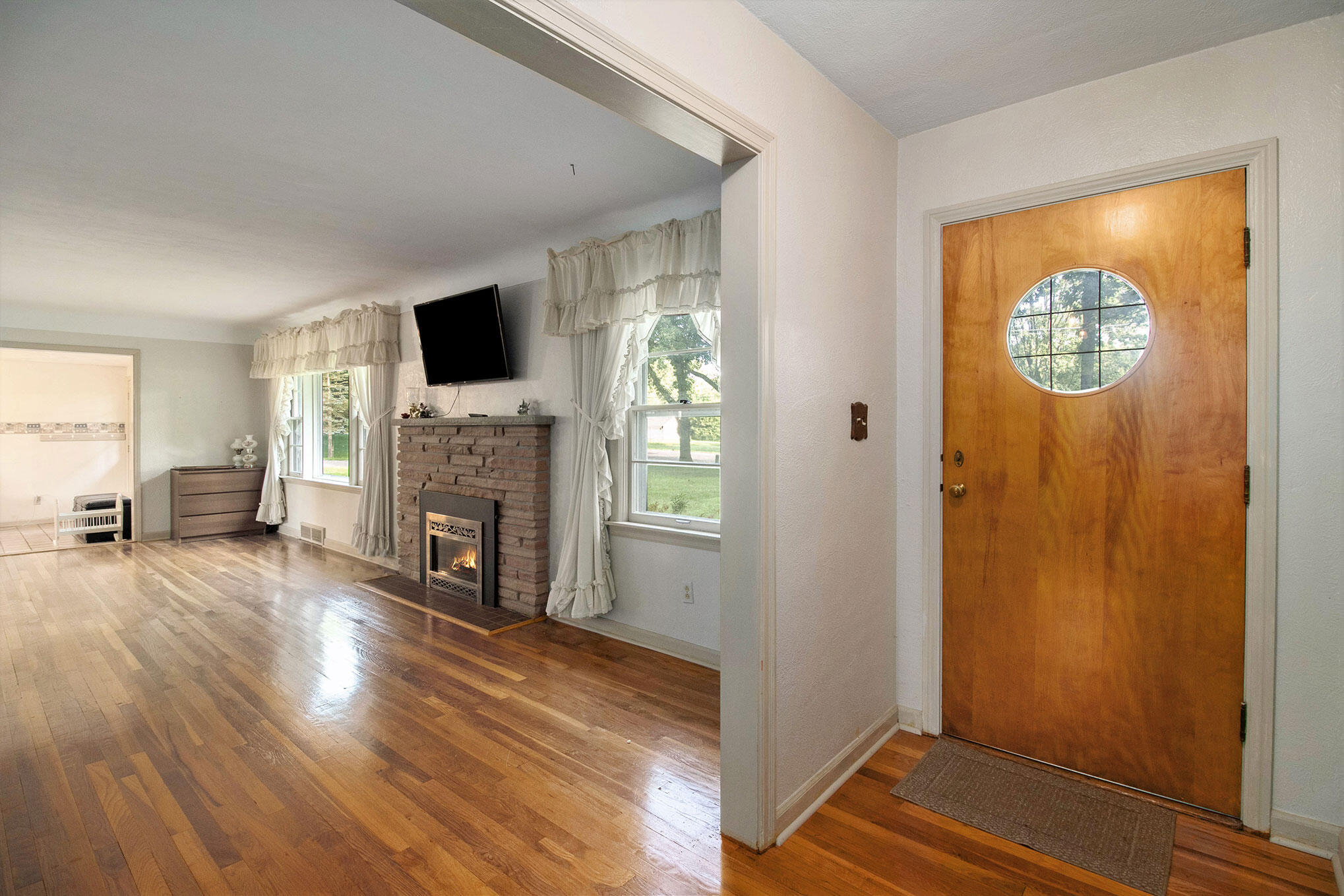 4641 McCain Road Jackson, MI 49201 - Photo 4 of 28 4