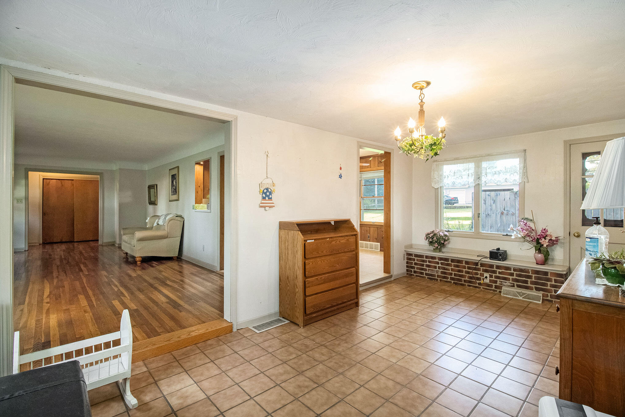 4641 McCain Road Jackson, MI 49201 - Photo 7 of 28 7