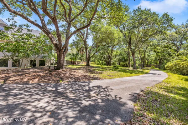 $1,900,000 | 24071 Cuevas Delisle Road, Pass Christian, MS 39571