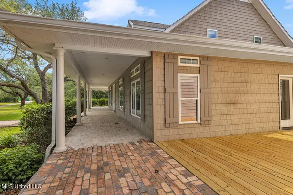 $1,900,000 | 24071 Cuevas Delisle Road, Pass Christian, MS 39571