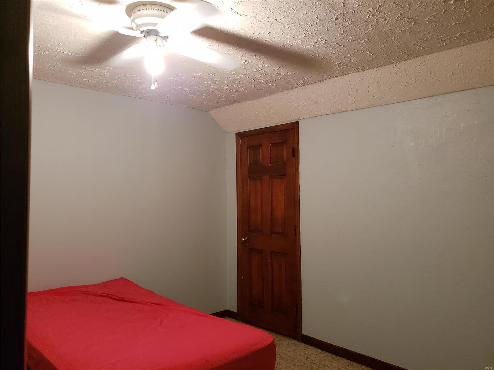 1001 West County Road Jerseyville, IL 62052 - Photo 29 of 32 Gallery Image 29