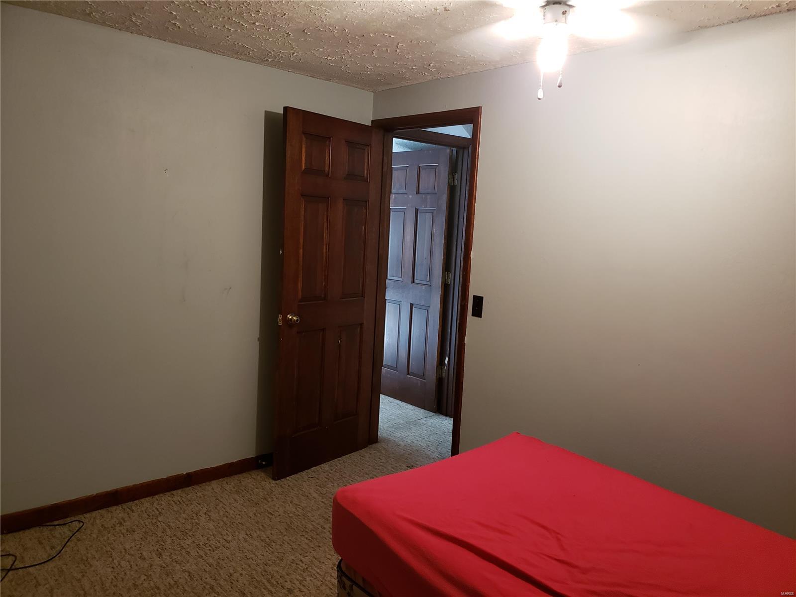 1001 West County Road Jerseyville, IL 62052 - Photo 30 of 32 Gallery Image 30